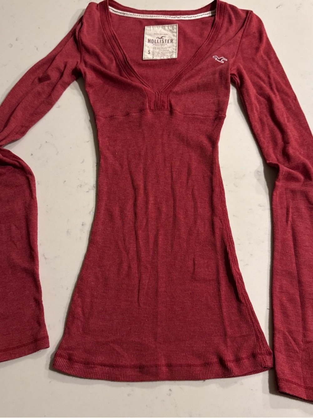 Bella Swan Hollister Women's V-Neck Ribbed Babydoll Top - Wine